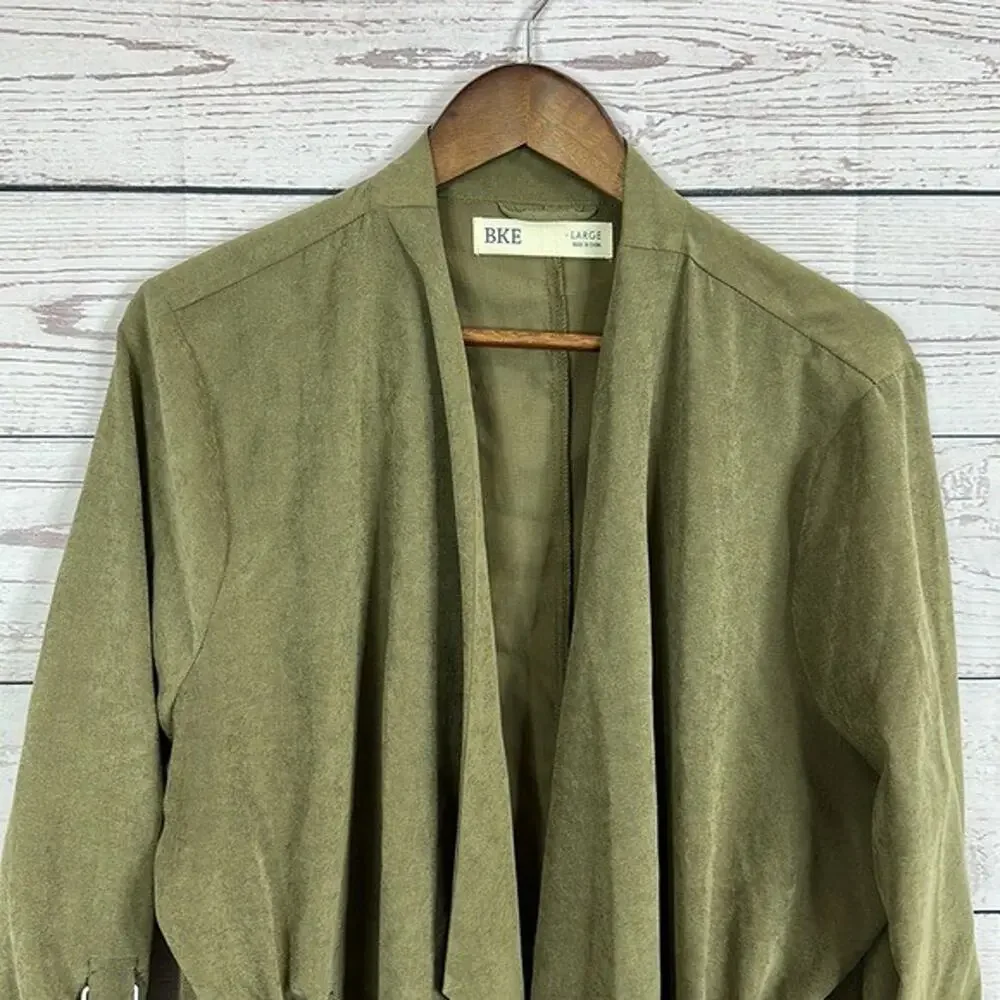 Buckle BKE Jacket Womens Large Green Roll Tab Sleeve Tie Cinch‎ Closure Olive